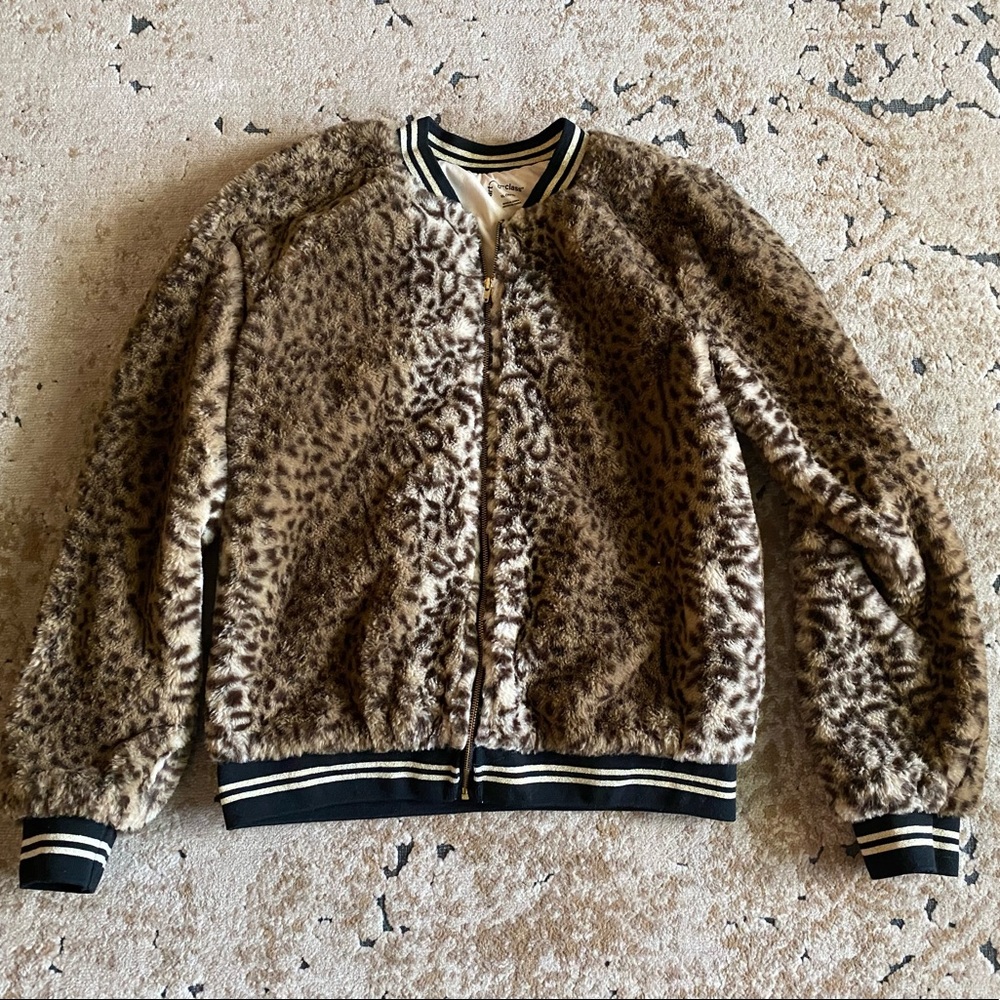 Girls Leopard Jacket - Size XL
